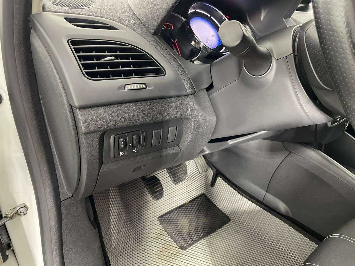 Продажа Б/У Рено Флюенс. Фото: #8