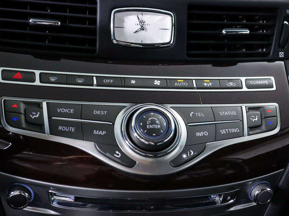 Продажа Б/У Инфинити К70. Фото: #12