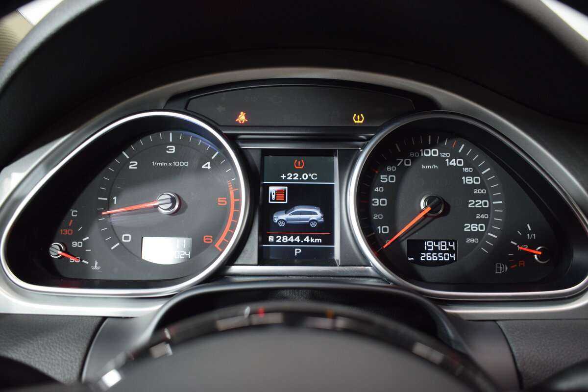 Продажа Б/У Ауди К7. Фото: #18