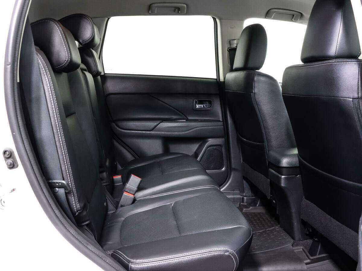 Продажа Б/У Митсубиши Оутлэндер. Фото: #8