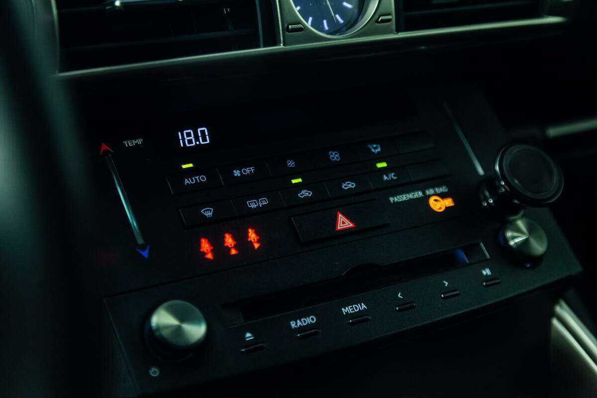 Продажа Б/У Лексус ИС. Фото: #18