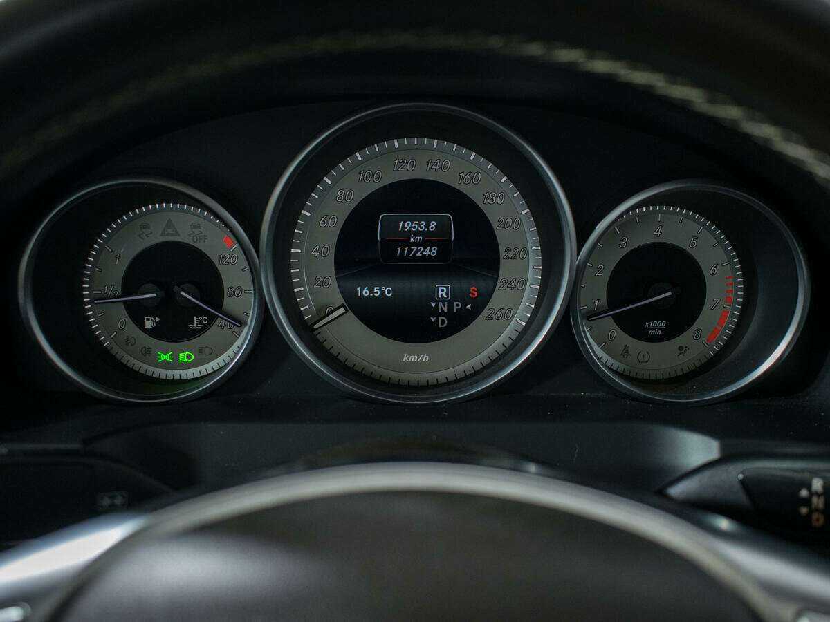 Продажа Б/У Мерседес-Бенц Е-Класс. Фото: #10