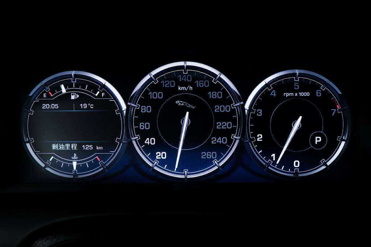 Продажа Б/У Ягуар ИксДжи. Фото: #9