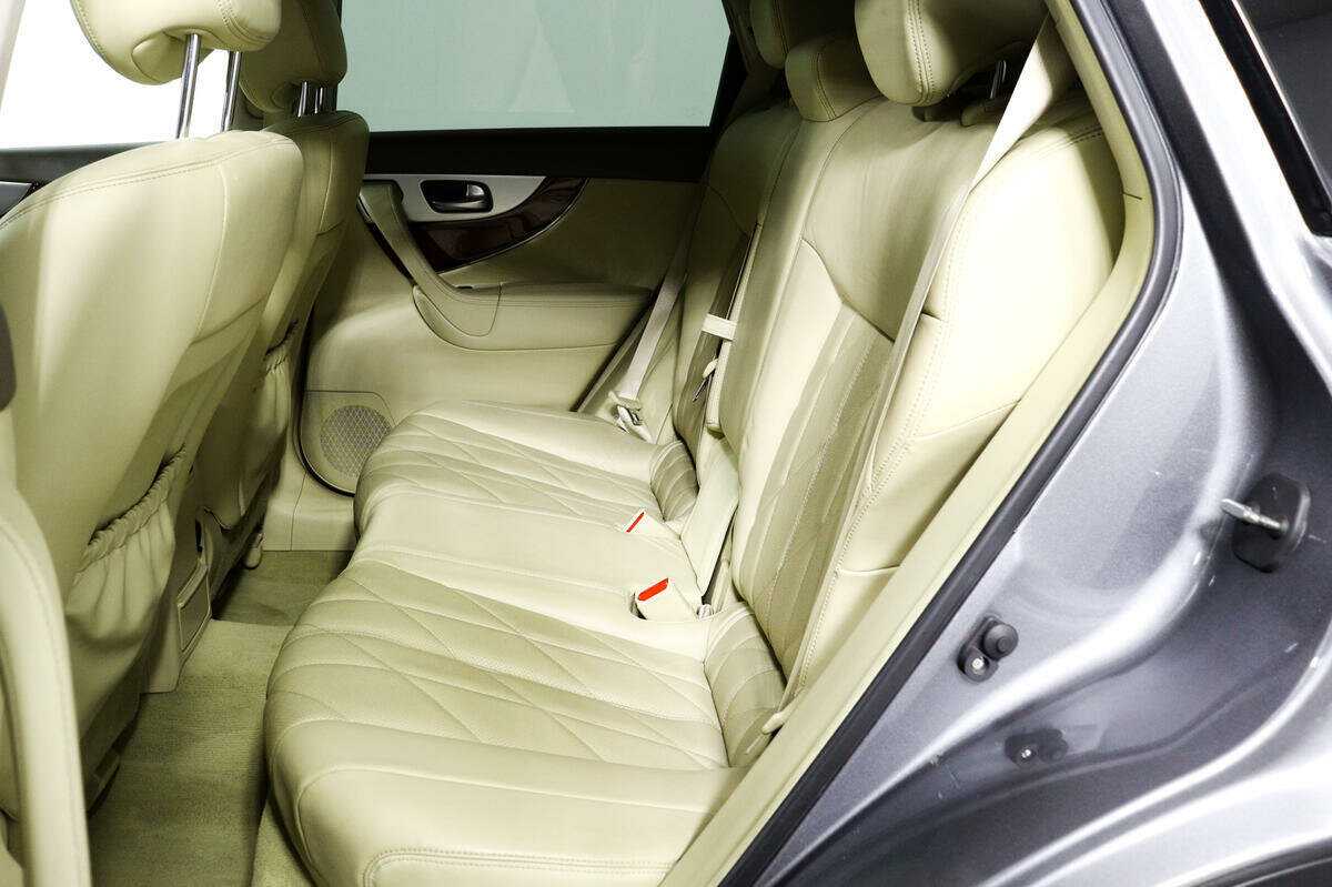 Продажа Б/У Инфинити Ф-Икс. Фото: #11