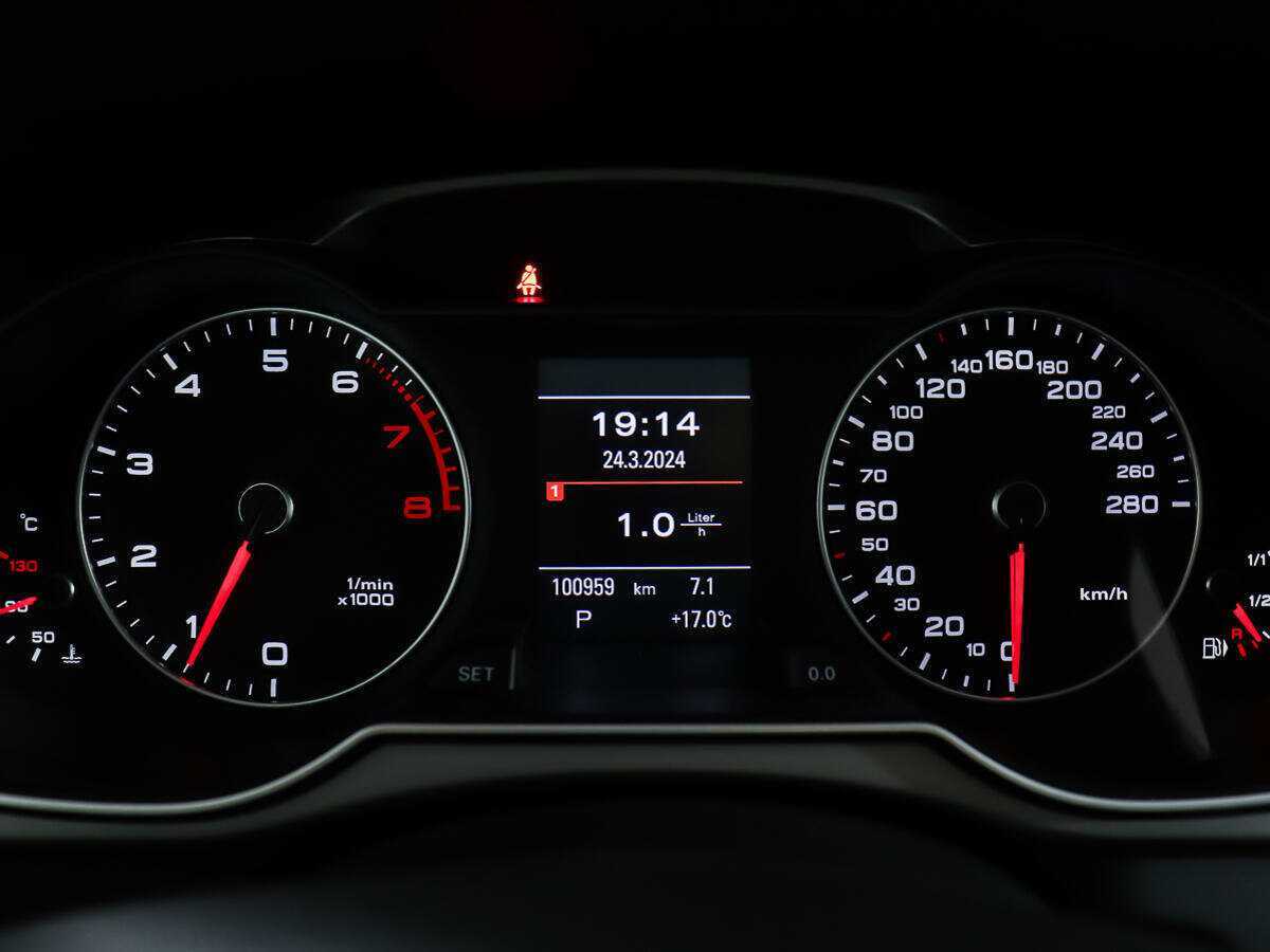 Продажа Б/У Ауди А4. Фото: #13