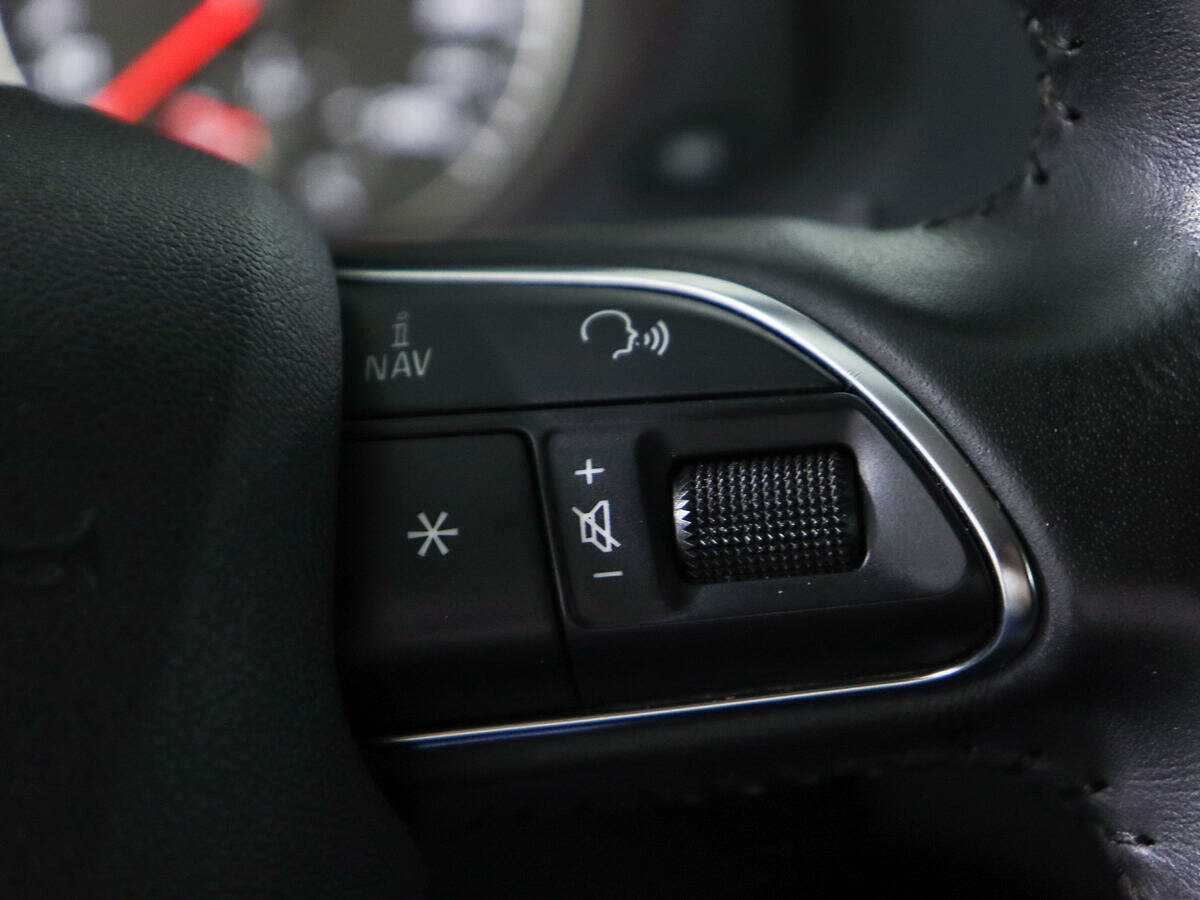 Продажа Б/У Ауди К3. Фото: #16