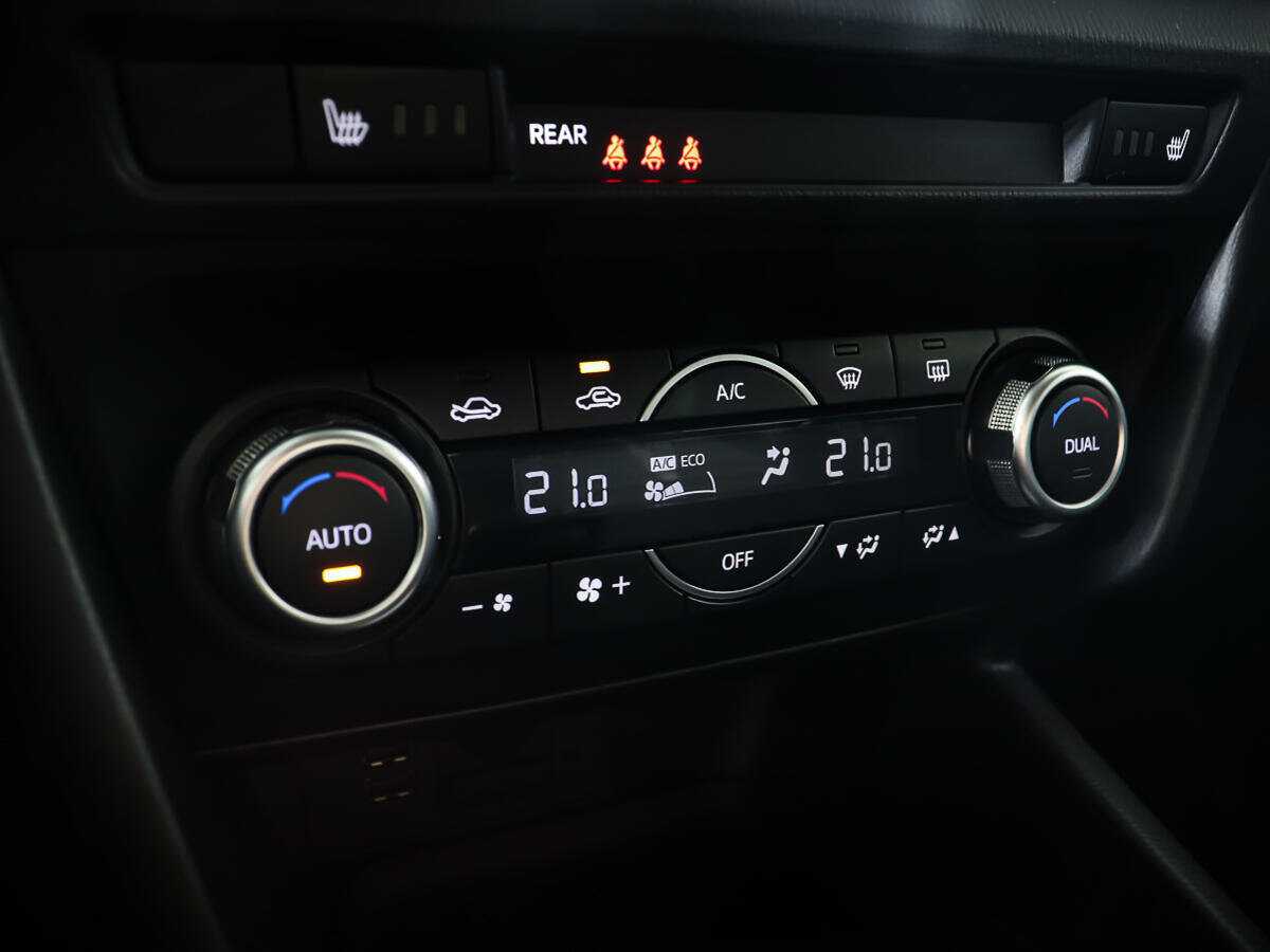 Продажа Б/У Мазда 3. Фото: #16