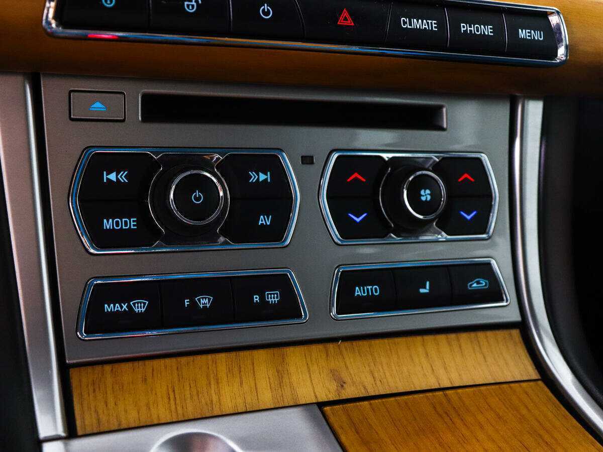 Продажа Б/У Ягуар ИксФ. Фото: #16