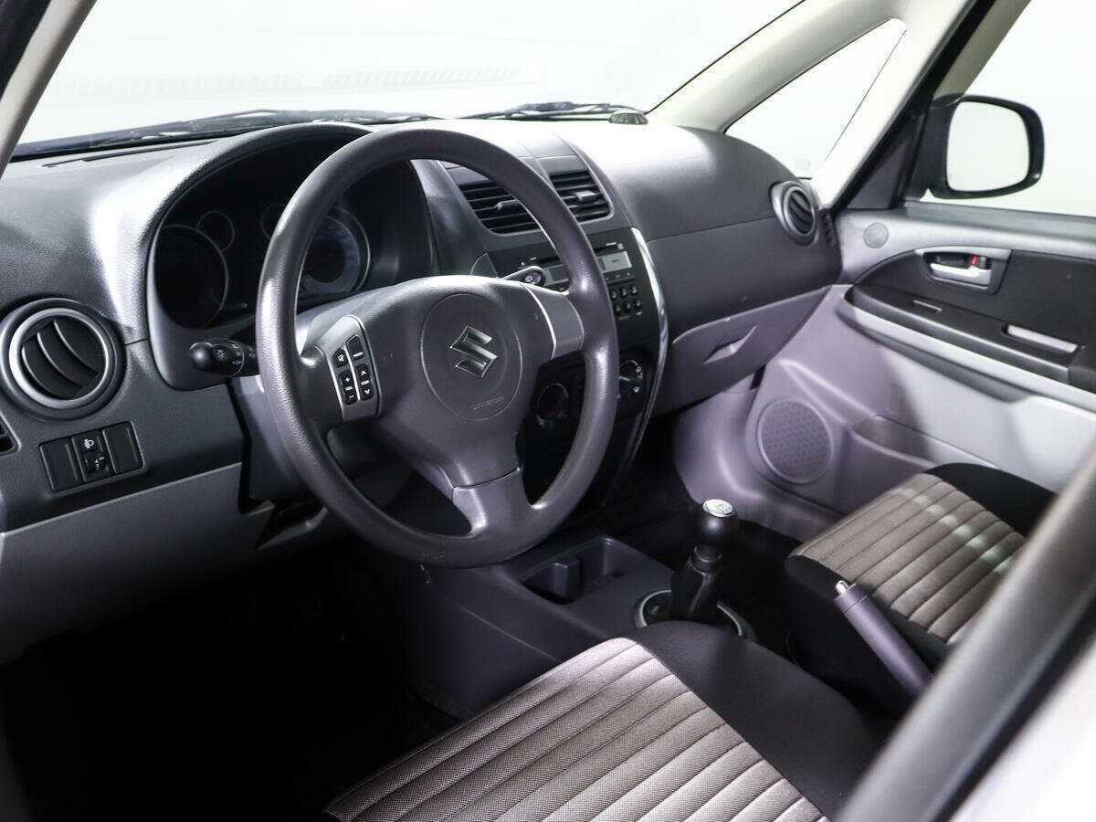 Продажа Б/У Сузуки С-Икс4. Фото: #13