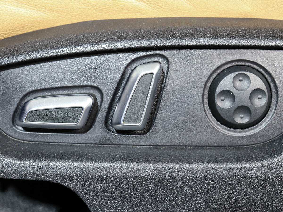 Продажа Б/У Ауди К7. Фото: #16