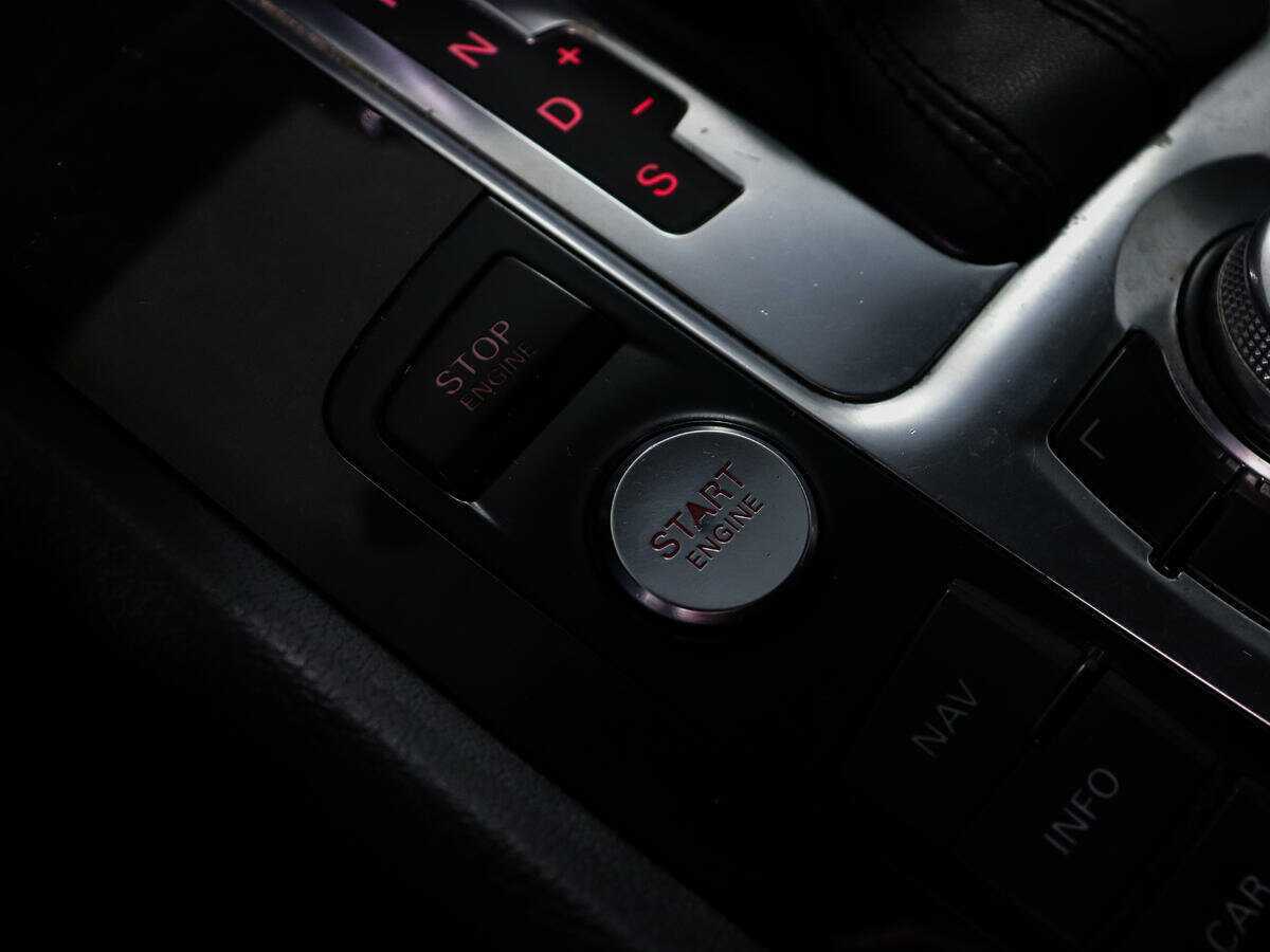 Продажа Б/У Ауди К7. Фото: #17