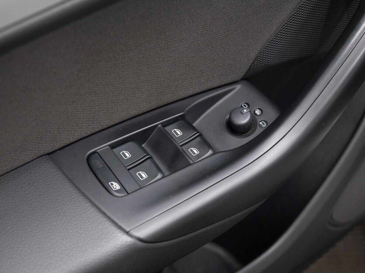 Продажа Б/У Ауди К3. Фото: #19