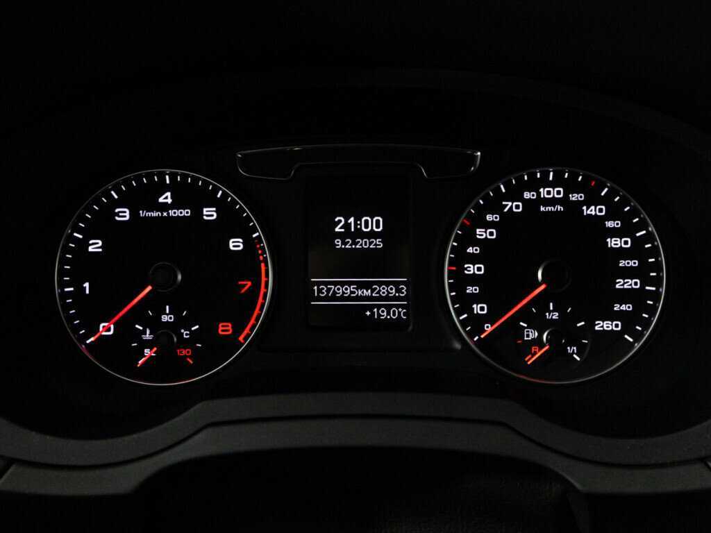 Продажа Б/У Ауди К3. Фото: #11