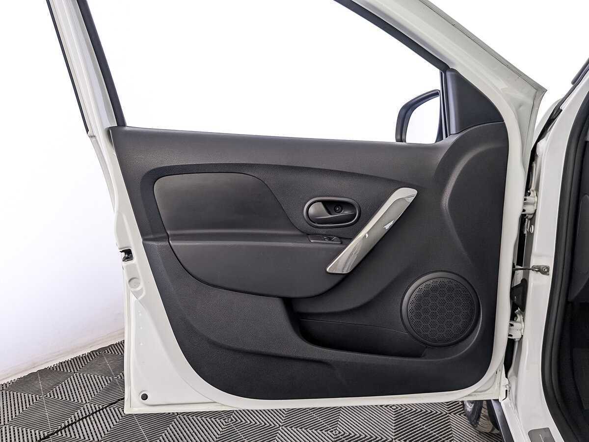 Продажа Б/У Рено Сандеро. Фото: #17