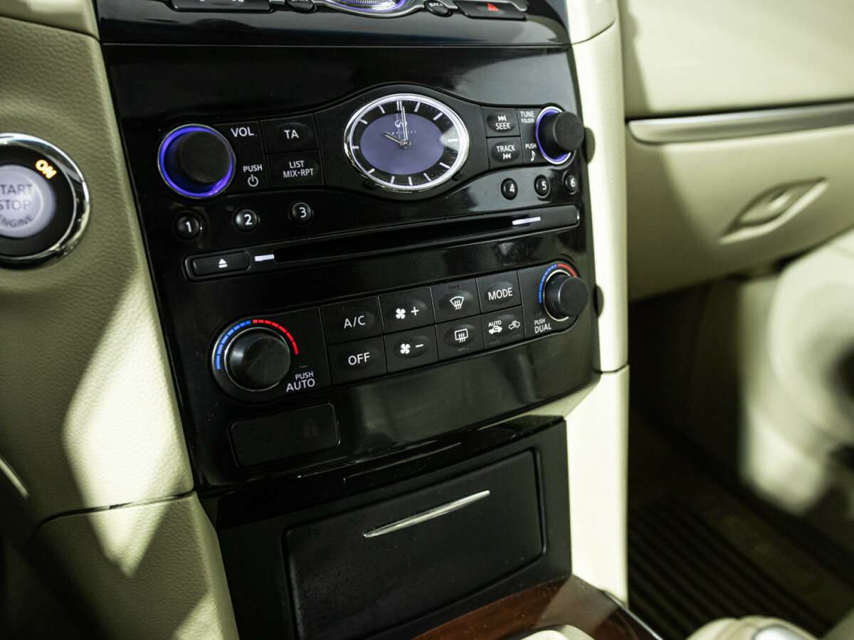 Продажа Б/У Инфинити Ф-Икс. Фото: #19