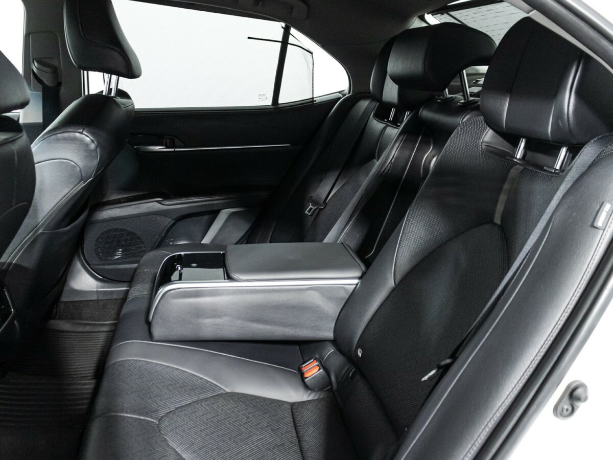 Продажа Б/У Тойота Камри. Фото: #8